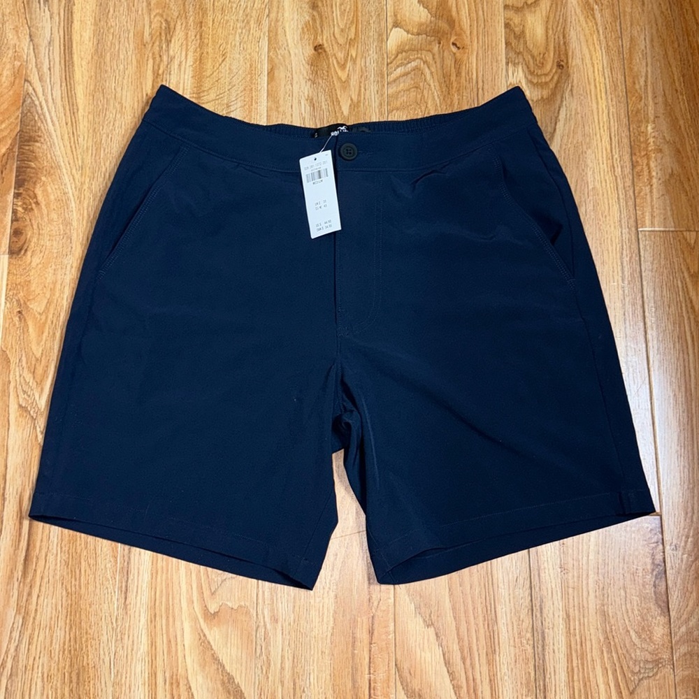 NWT Men’s Hollister size Medium Navy Blue Sport Short